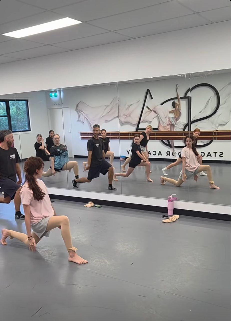 SDA recreational dance students practising in the studio.